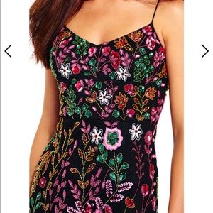 Adrianna Papell Formal Floral Beaded Gown!